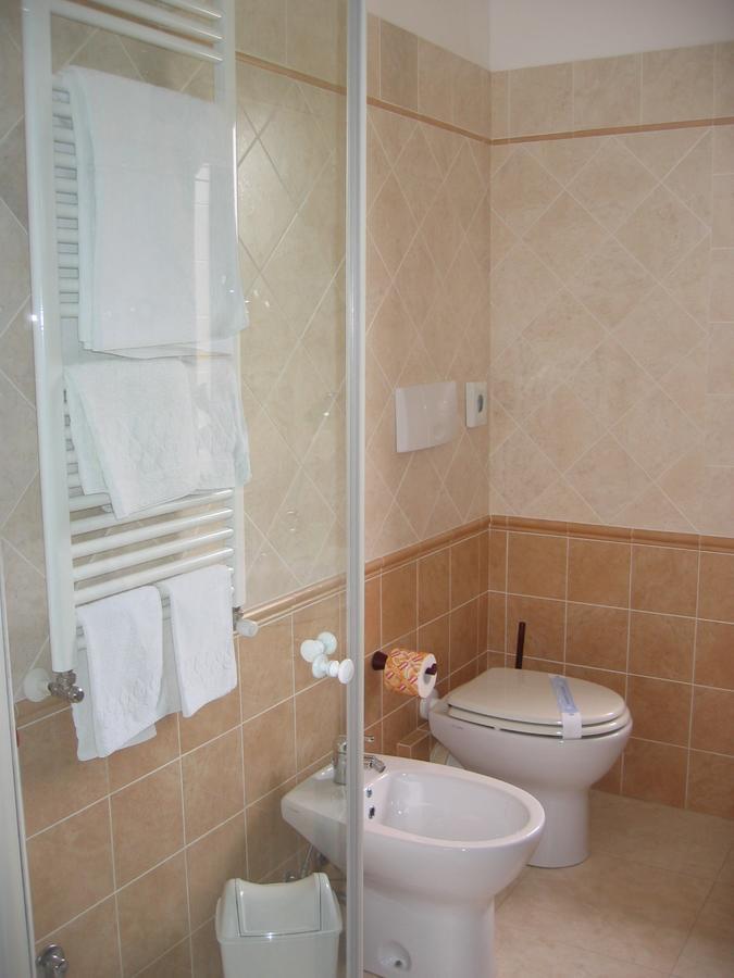 Hotel Chiar Di Luna Laino Borgo ภายนอก รูปภาพ